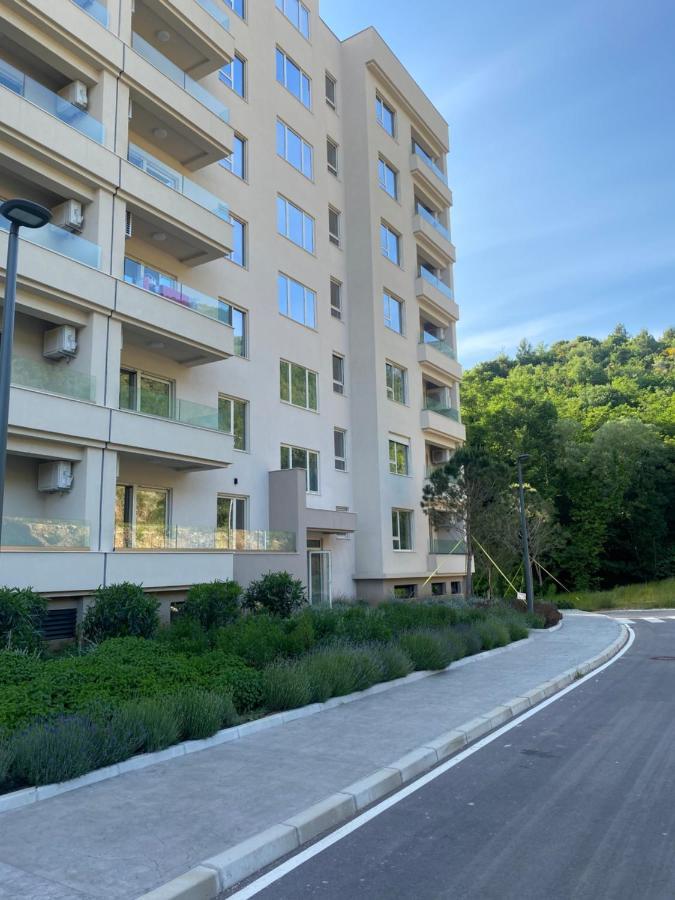 Comfort Studio With Sea View And Swimming Pool Becici  Exterior photo
